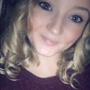 Meet your Posher, Cecilia